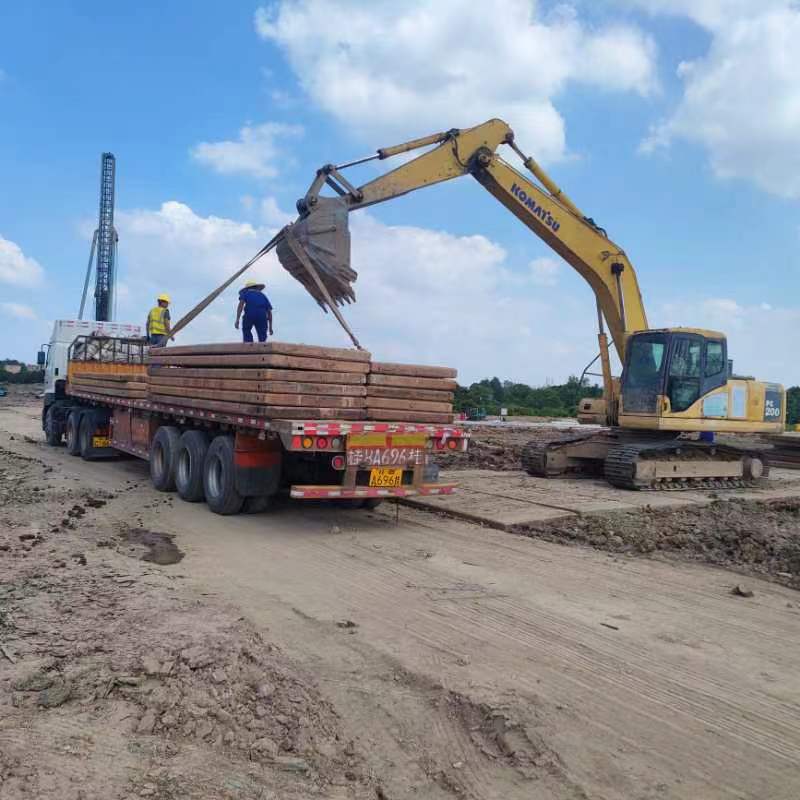工地路基箱秘方揭秘!雨天必备装备,曝光绝不掉链子!